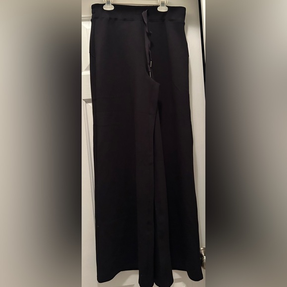 NWOT SPANX AIR ESSENTIALS WIDE LEG BLACK PANT - Picture 10 of 16